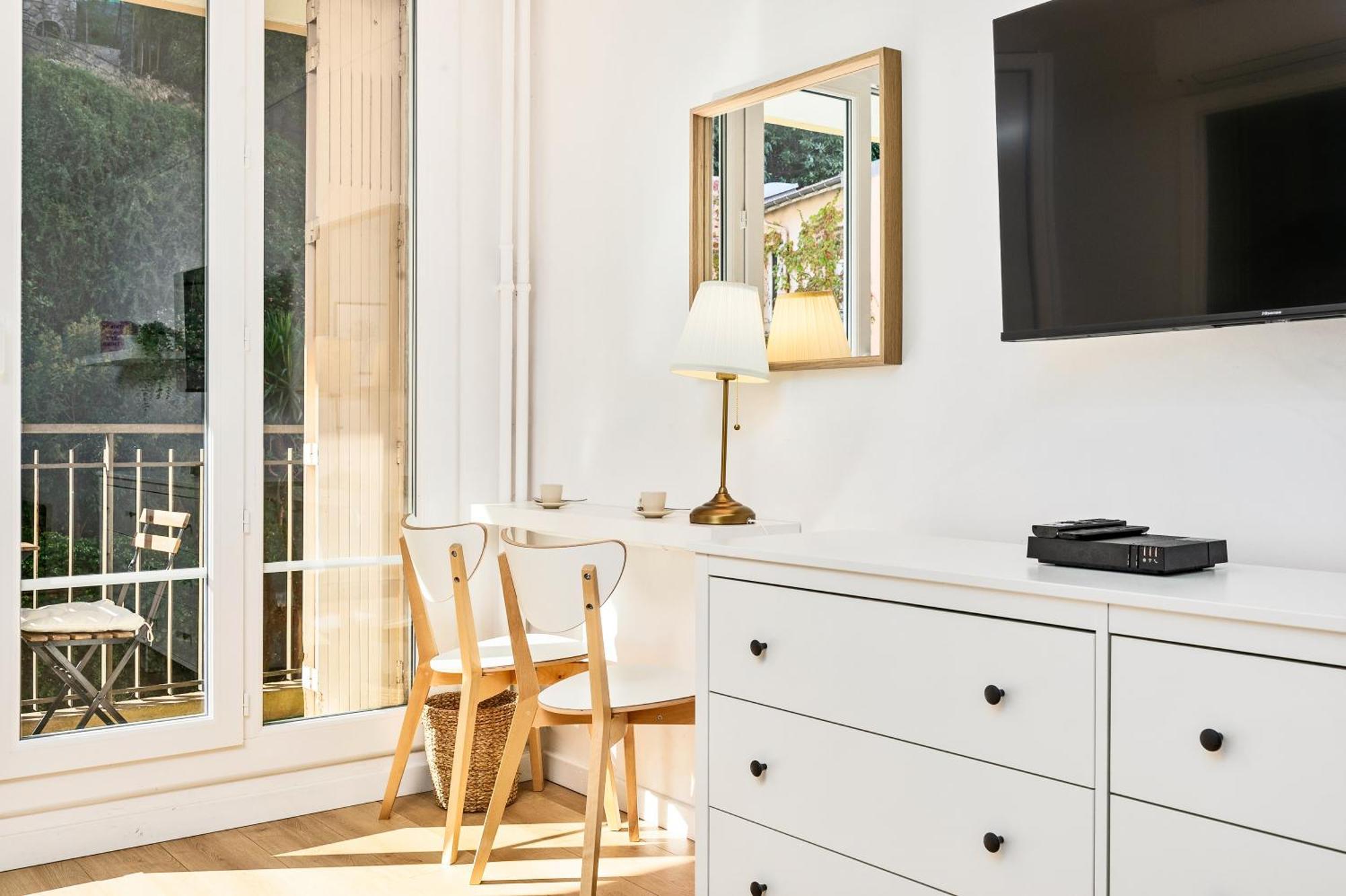 Studio Moderne Menton Bagian luar foto