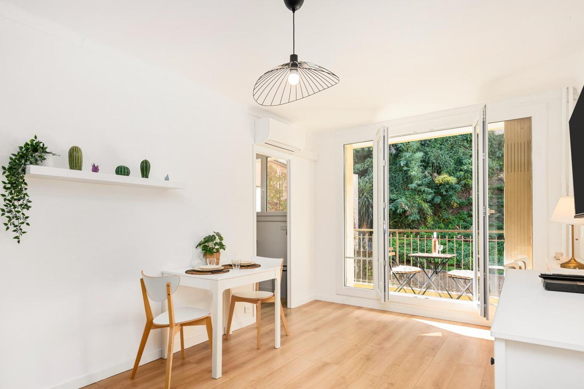 Studio Moderne Menton Bagian luar foto